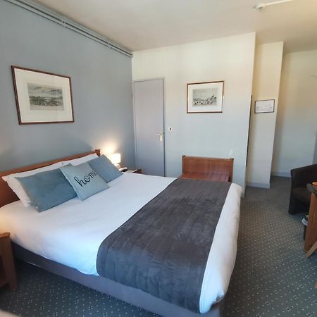 Logis Hotel Le Cerf Briare Bagian luar foto