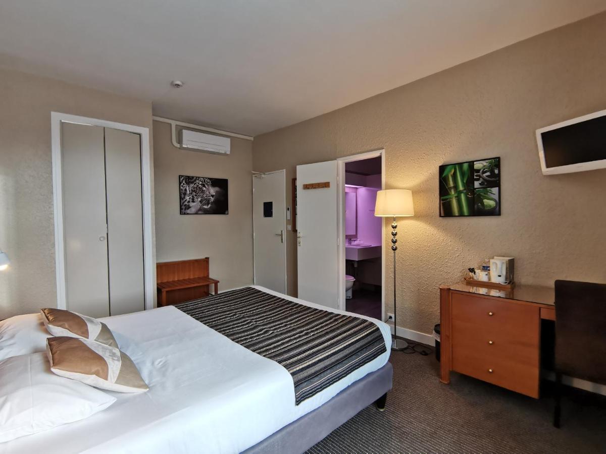 Logis Hotel Le Cerf Briare Bagian luar foto