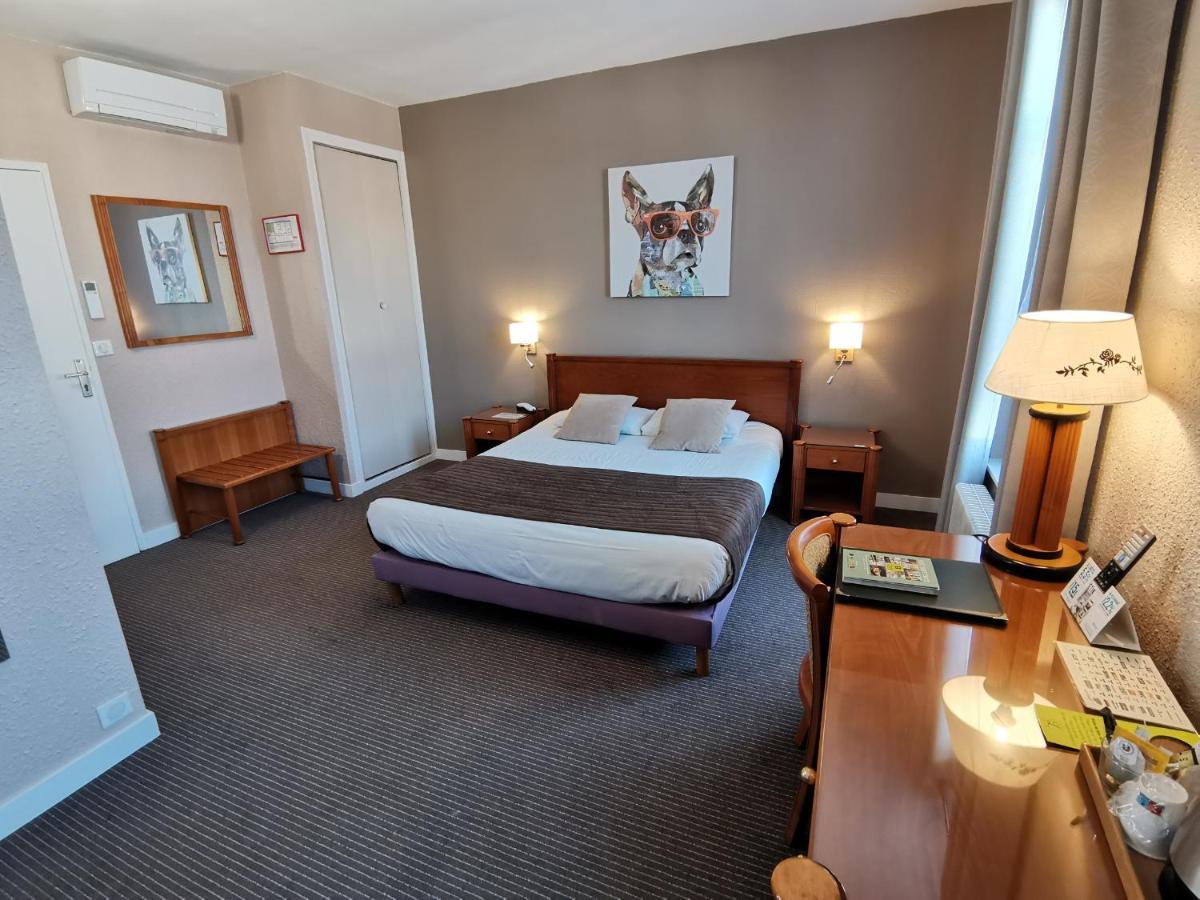 Logis Hotel Le Cerf Briare Bagian luar foto