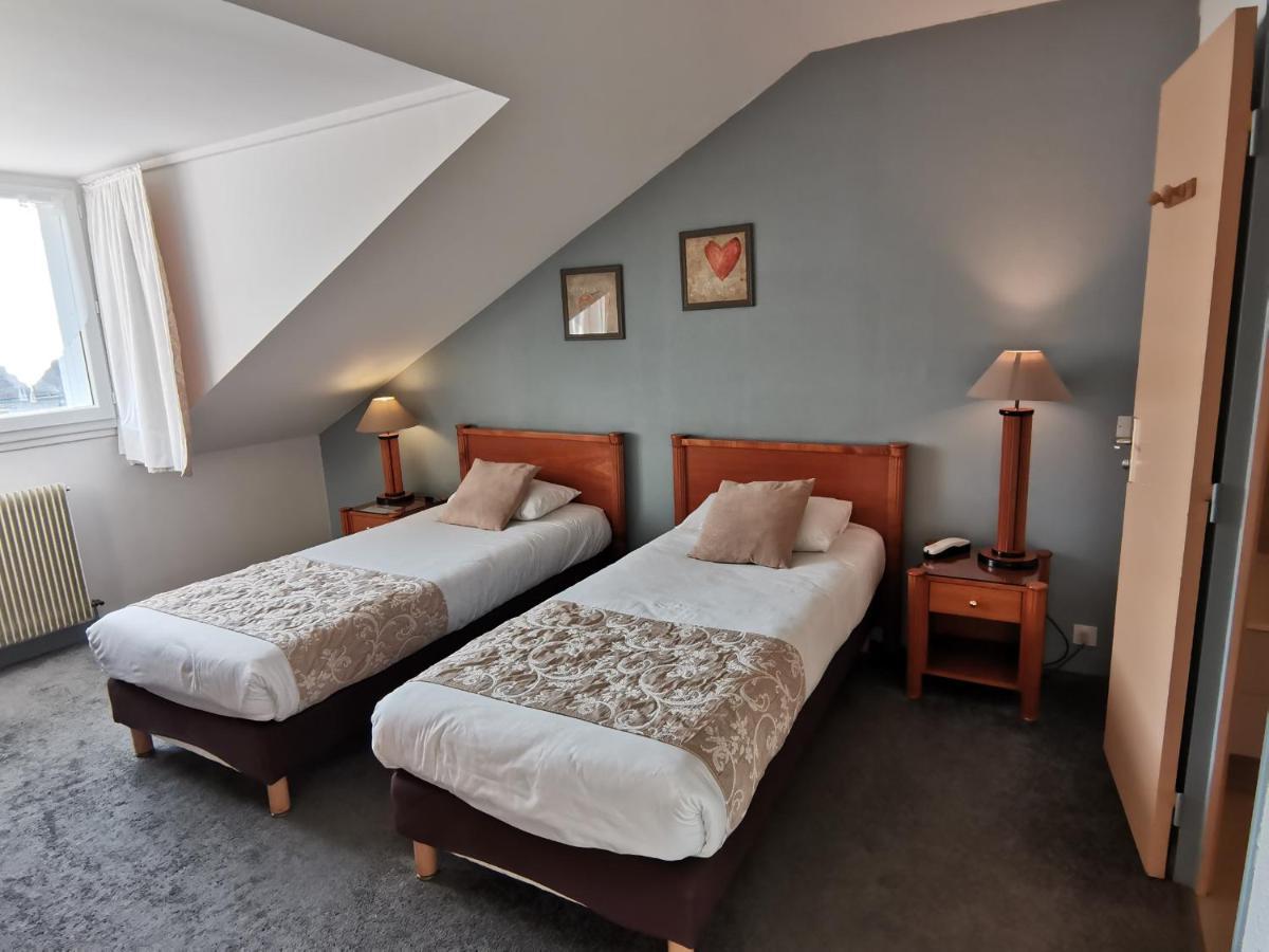 Logis Hotel Le Cerf Briare Bagian luar foto